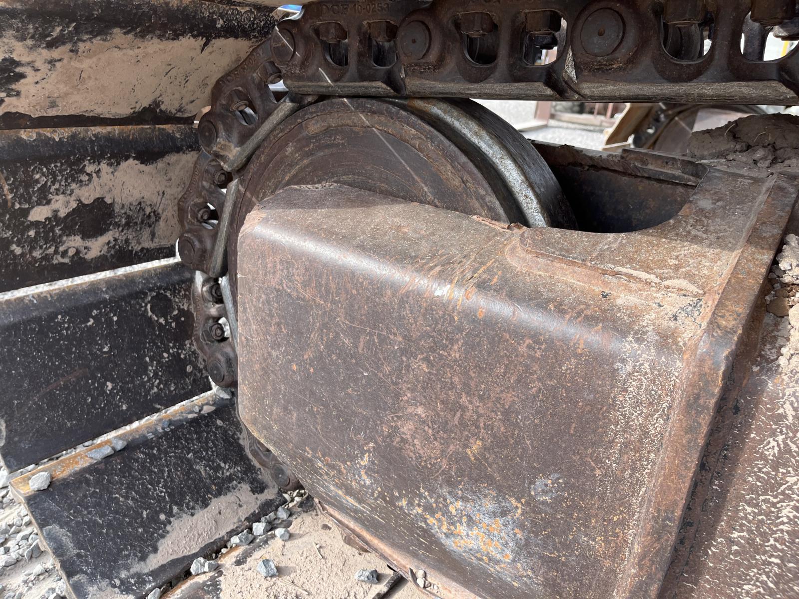 ./imagenes/INVOICE/2019/17921/JOHN DEERE 200LC (10).JPG